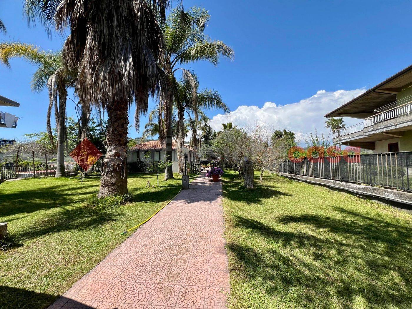 Appartamento in vendita a Aci Catena