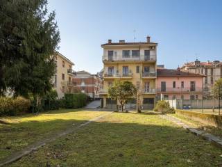 Apartment via Oristano 7, Cavoretto, Turin