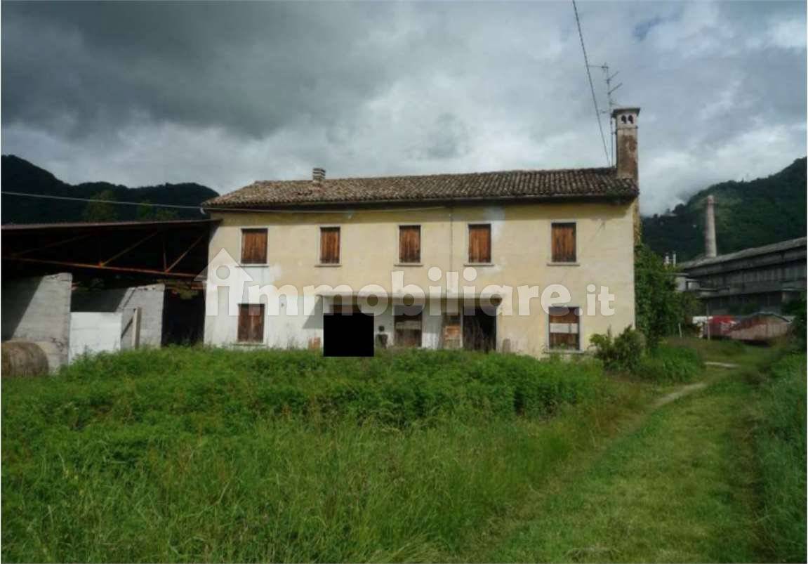 Rustico - Casale in vendita a Vittorio Veneto