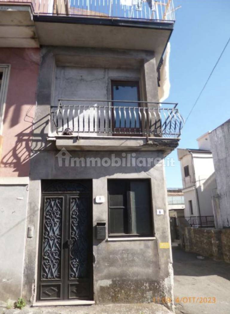 Appartamento in vendita a Zafferana Etnea