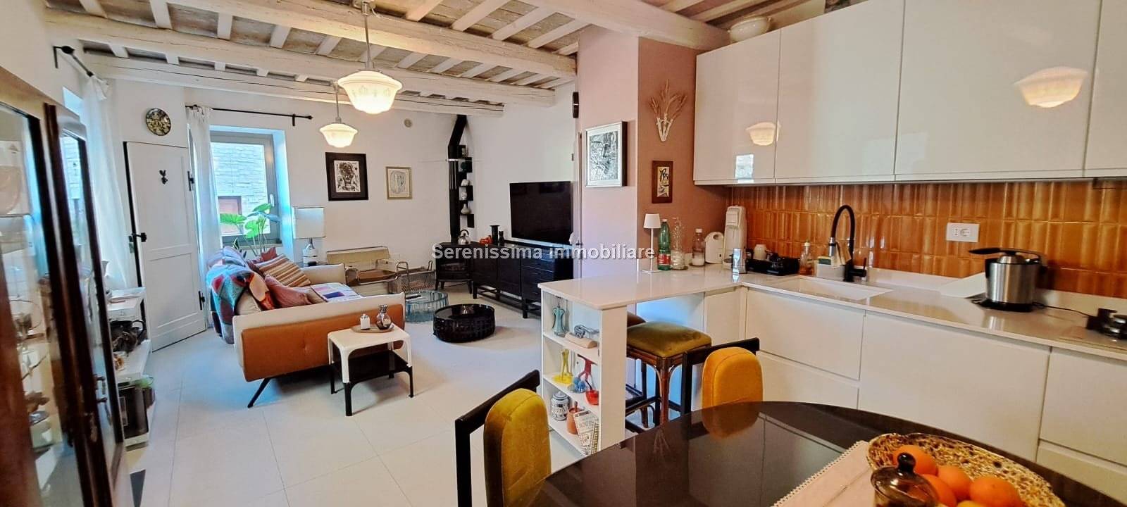 Casa indipendente in vendita a Vallefoglia