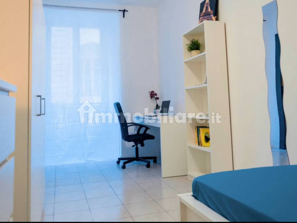 Stanza singola in Centro, foto 2 di 8