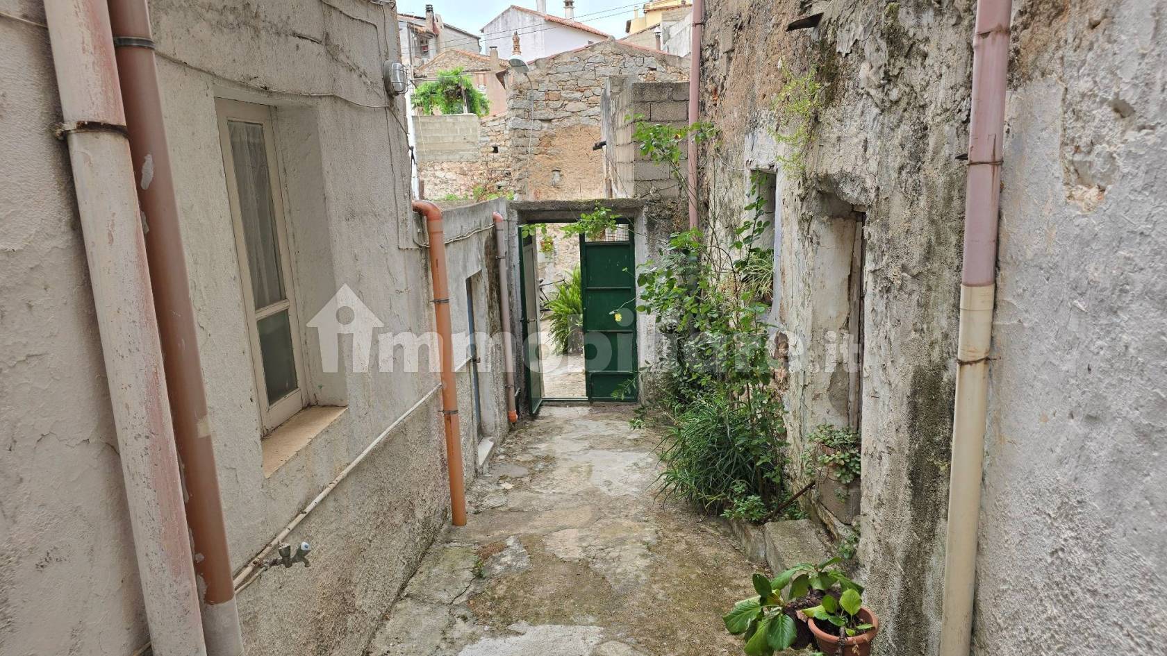 Casa indipendente in vendita a Oliena