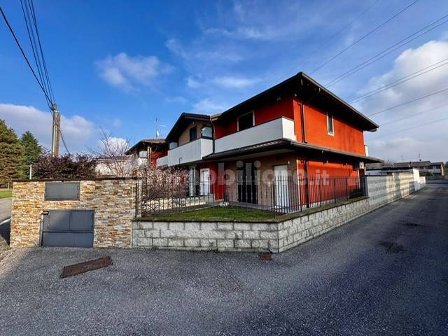 Villetta a schiera in vendita a Marnate