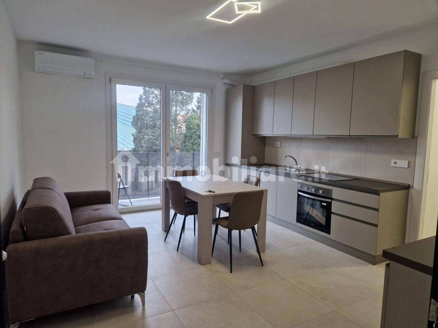 Appartamento in vendita a Varese