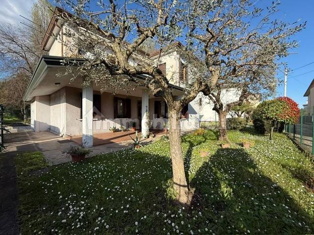 Casa indipendente in vendita a Albignasego