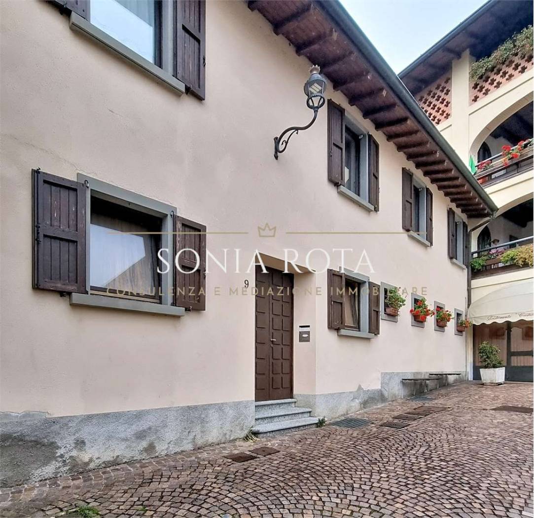 Appartamento in vendita a Scanzorosciate