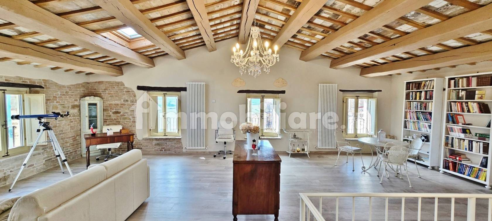 Casa indipendente in vendita a Arcevia