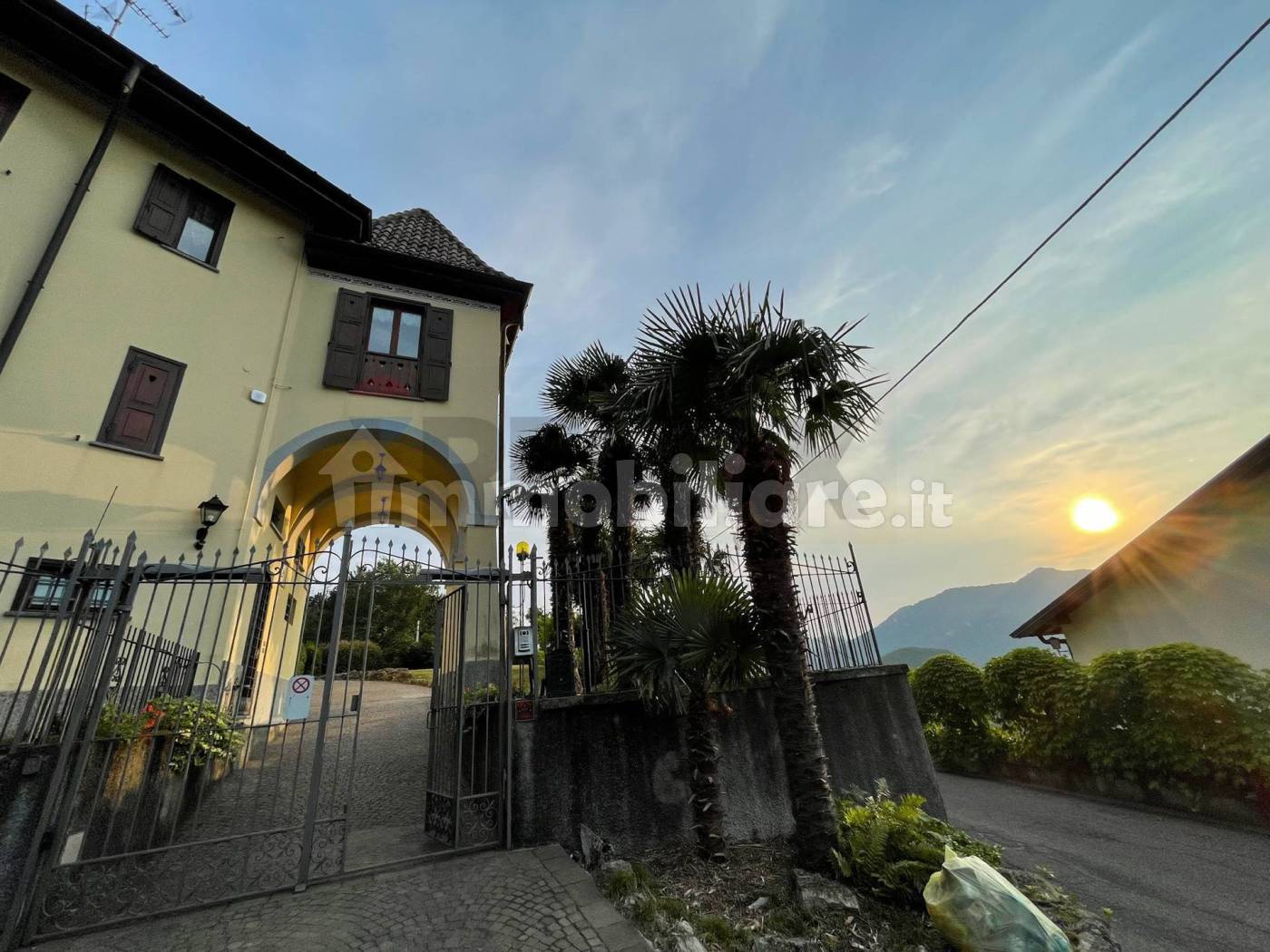 Villa in vendita a Viggiù