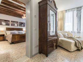 4-room flat Castello 2906, San Francesco della Vigna, Venice