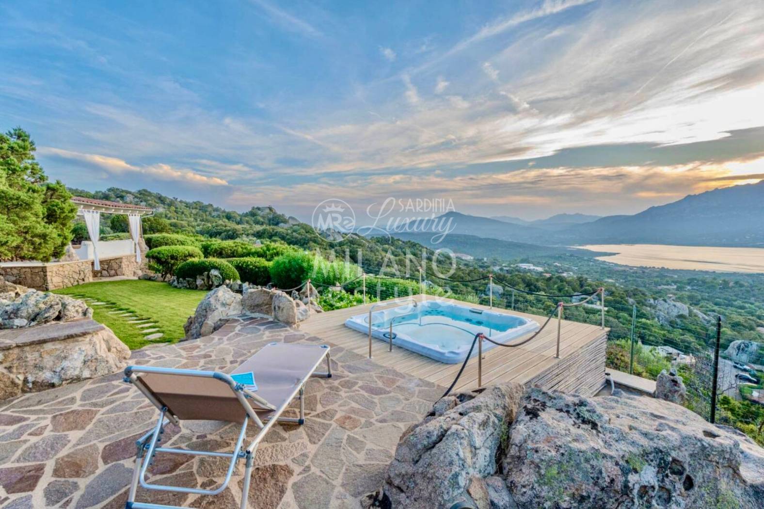 Villa in vendita a Olbia