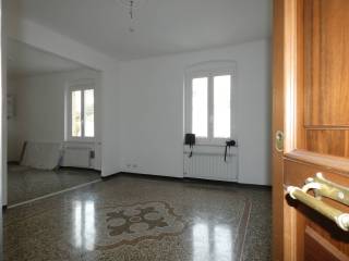 Apartment corso Alessandro de Stefanis 42, Staglieno, Genoa