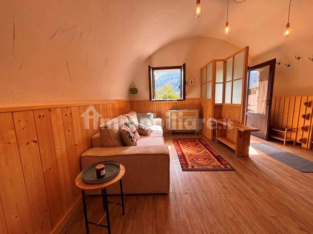 Appartamento in vendita a Commezzadura