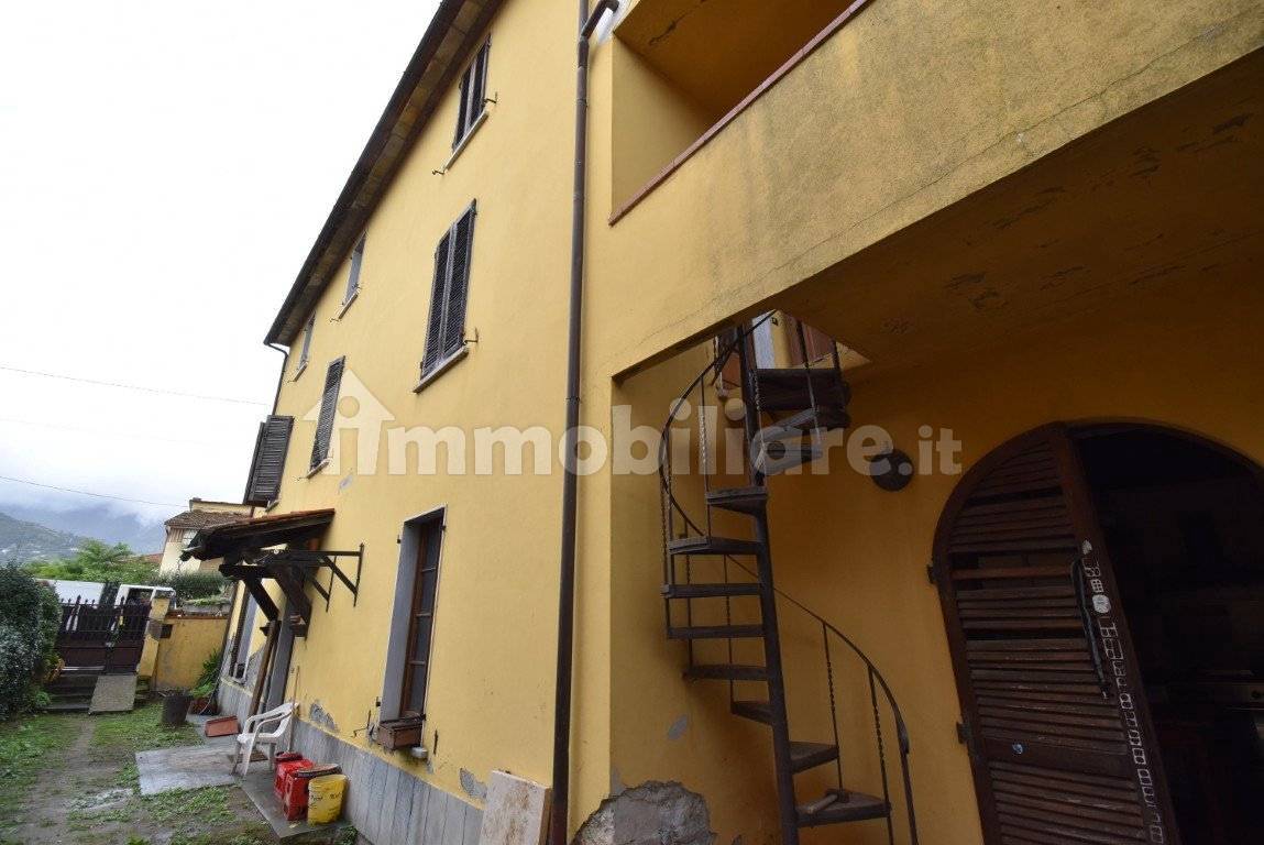 Villa in vendita a Seravezza