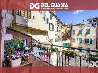 4-room flat piazza Macelli di Soziglia, Maddalena, Genoa