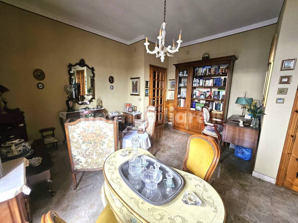 Salone