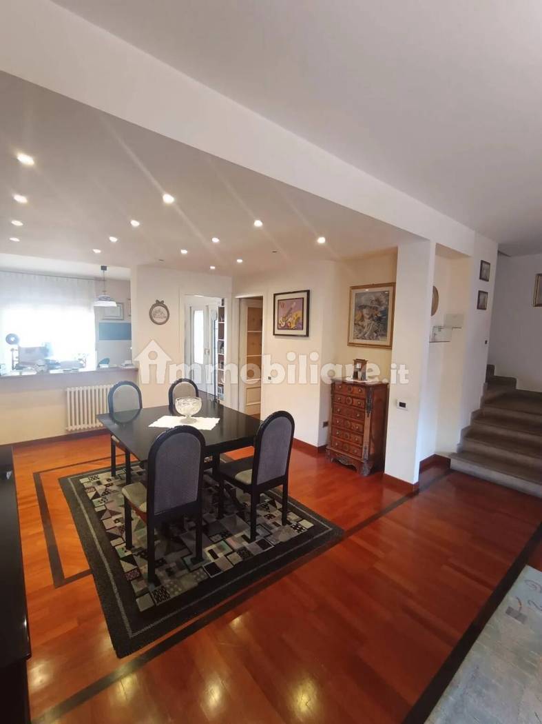 Villa in vendita a Giarre