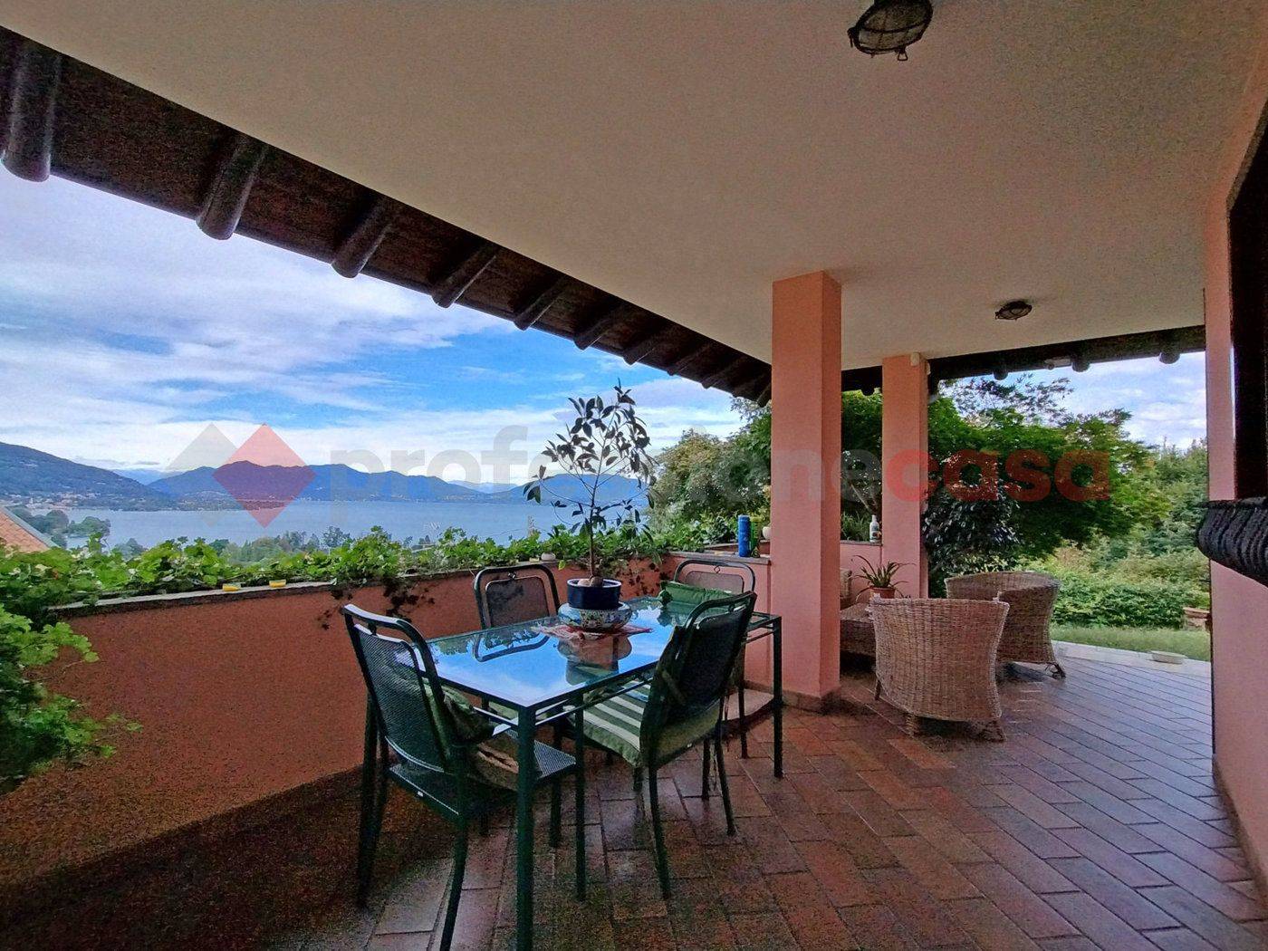 Casa indipendente in vendita a Meina