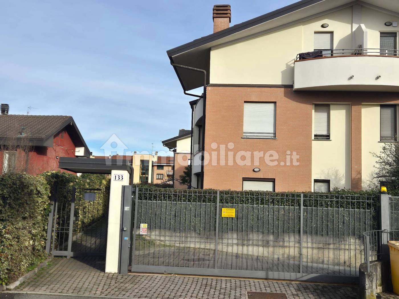 Appartamento in vendita a Caronno Pertusella