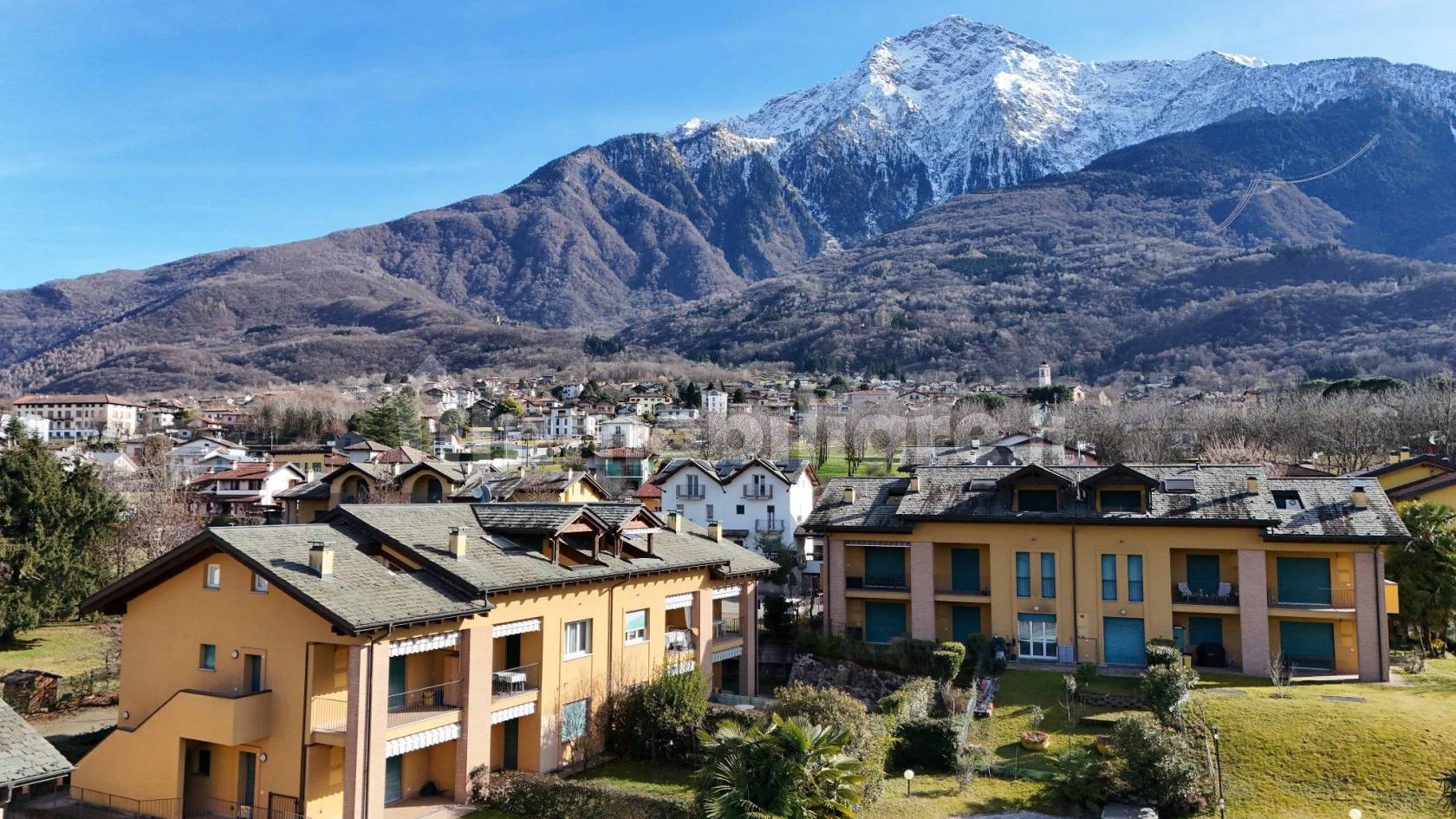 Appartamento in vendita a Colico