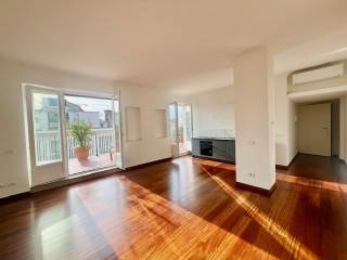 3-room flat via Ariberto 8, Corso Genova, Milan