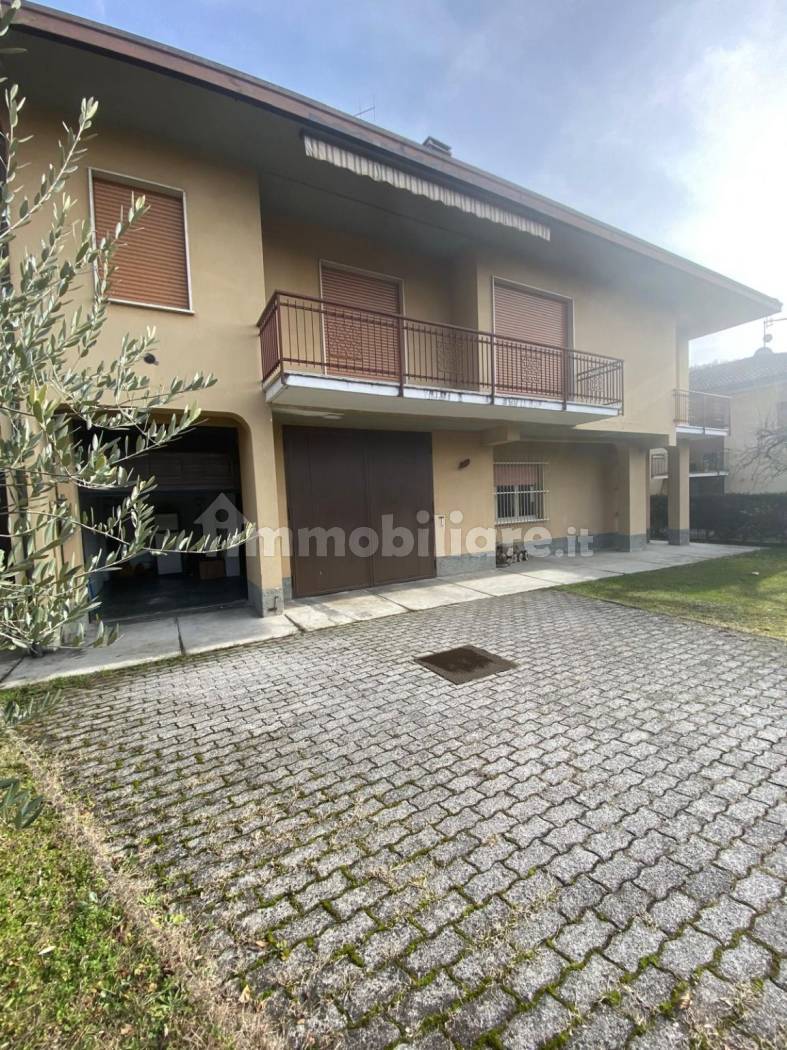 Villa in vendita a Cittiglio