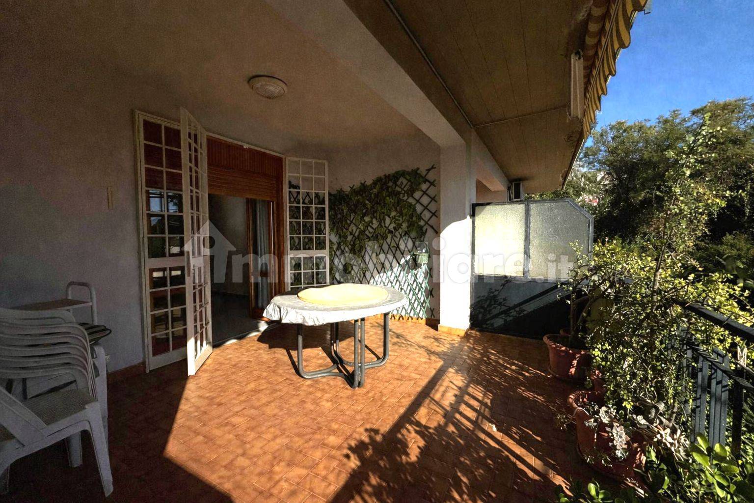 Appartamento in vendita a Aci Castello