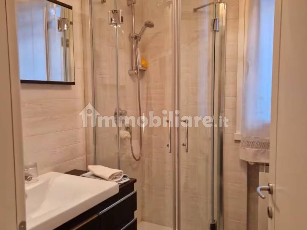 Vendita Villa Bifamiliare In Via Francesco De Santis Camaiore Buono vendita-villa-bifamiliare-in-via-francesco-de-santis-camaiore-buono