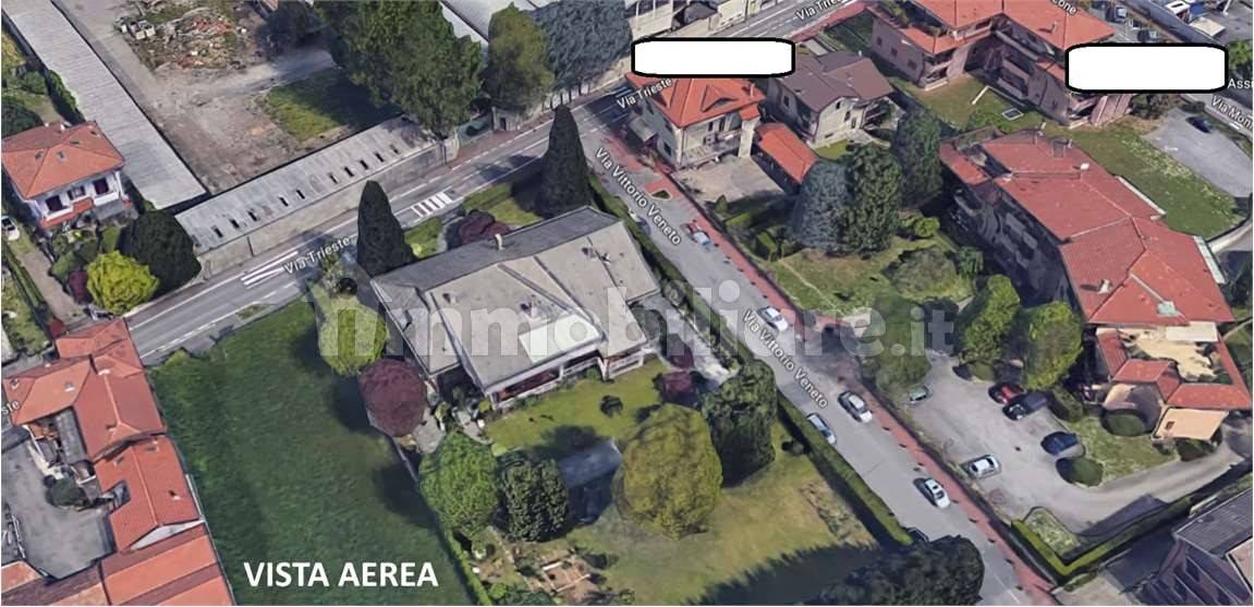 Villa in vendita a Albiate