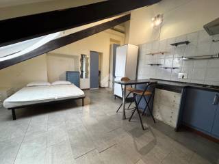 2-room flat via Magenta 6, Crocetta, Turin