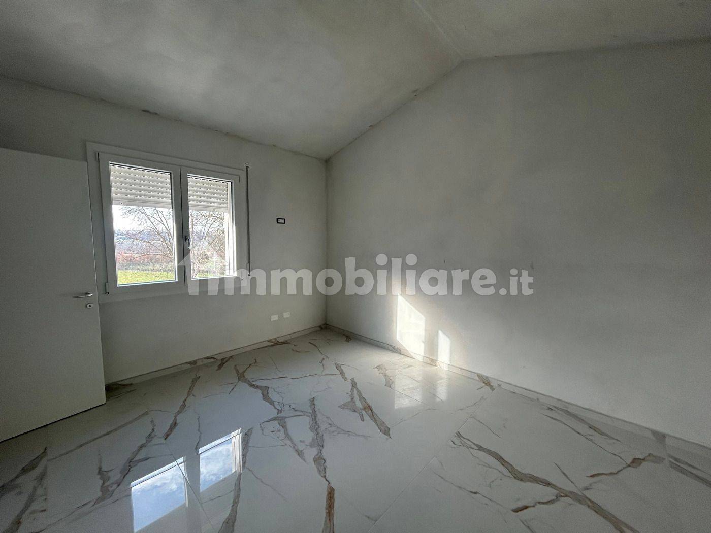 Appartamento in vendita a Ceregnano