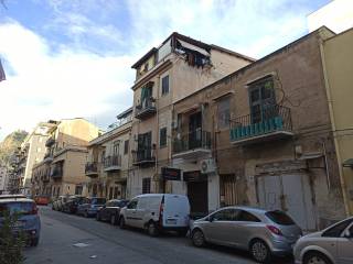 2-room flat via Venanzio Marvuglia 79, Montepellegrino, Palermo