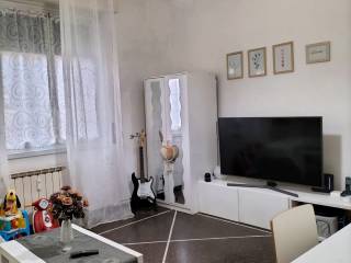 2-room flat via Fereggiano, Marassi, Genoa