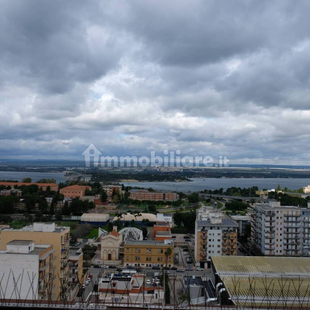 Appartamento in vendita a Taranto