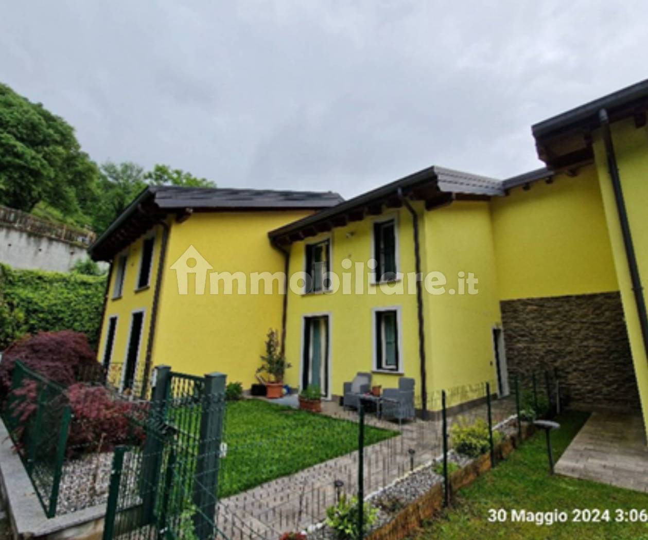 Villa in vendita a Valbrona