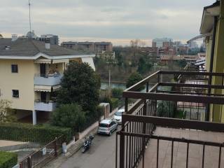 4-room flat via Giovanni Battista Cavalcaselle 33, Ponte Crencano, Verona