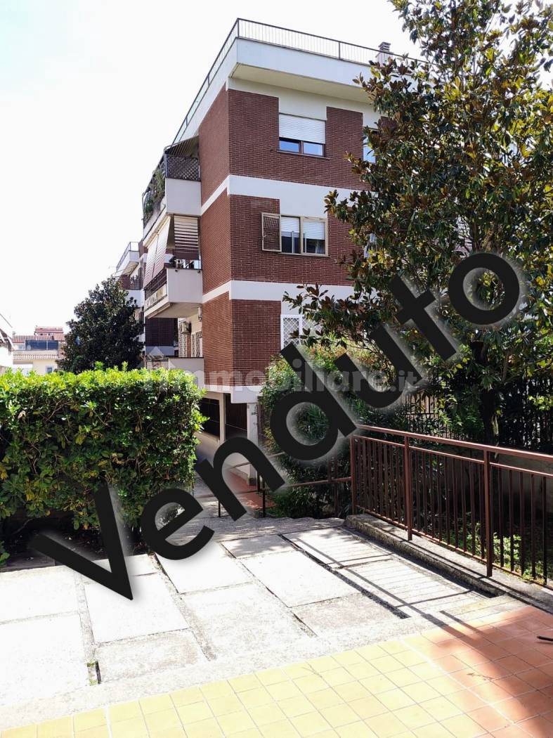 Appartamento in vendita a Roma