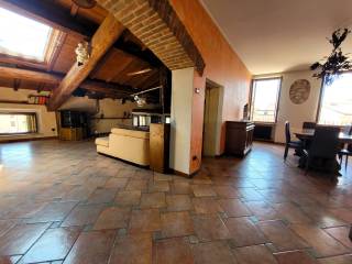 Penthouse vicolo Porta Vescovo 2, Veronetta, Verona