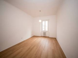 Bilocale via Gentilino 11, Corso San Gottardo, Milano