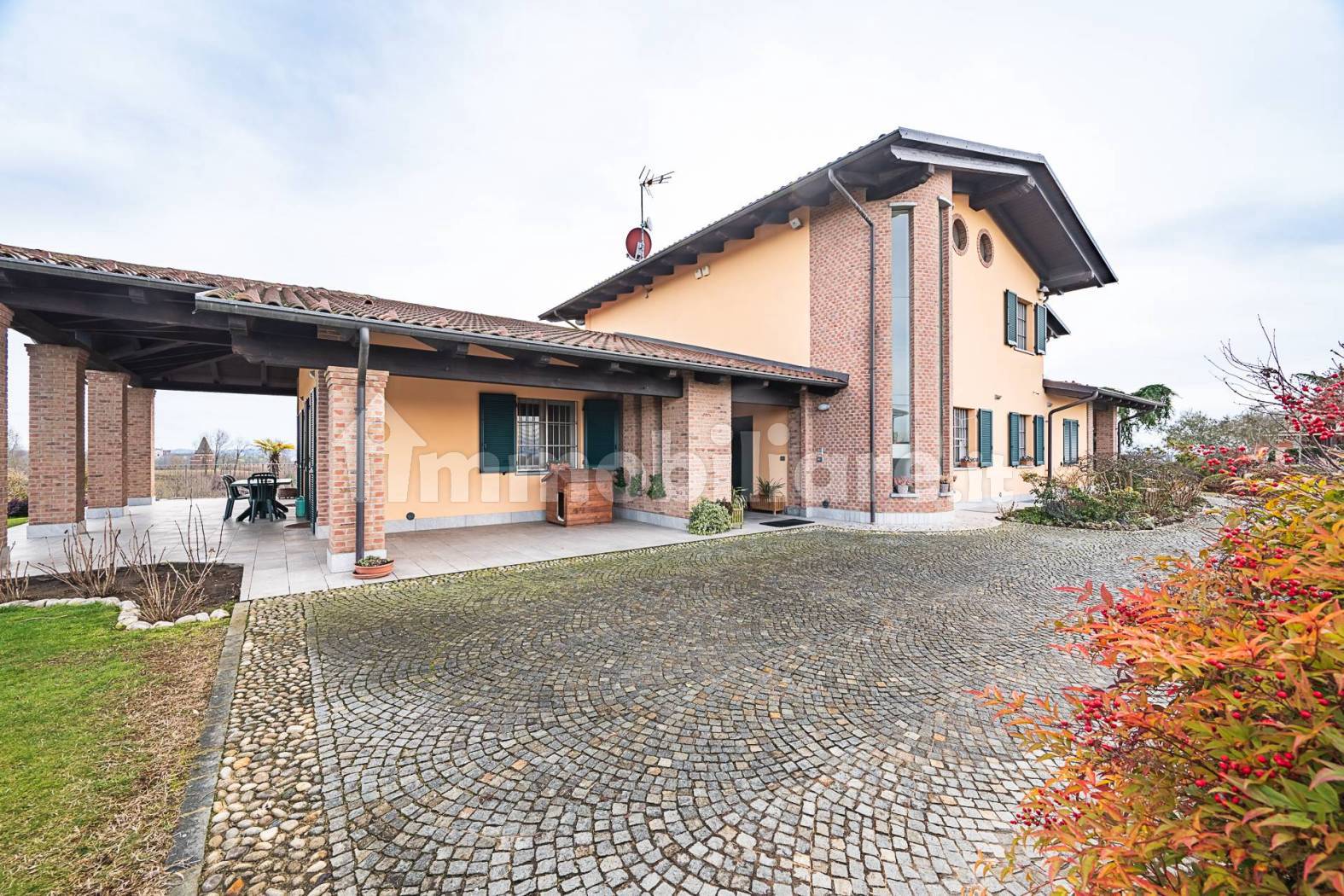 Villa in vendita a Pralormo