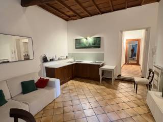 2-room flat via dei Leutari, Piazza Navona, Rome