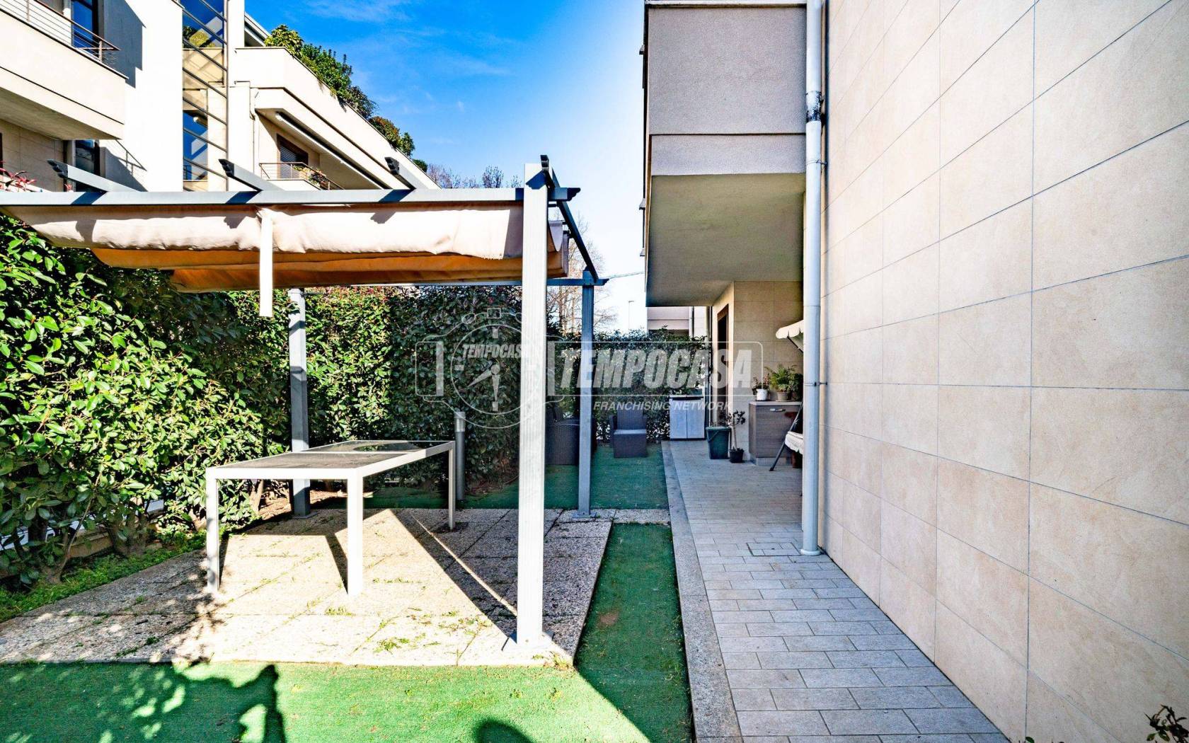 Appartamento in vendita a Caronno Pertusella