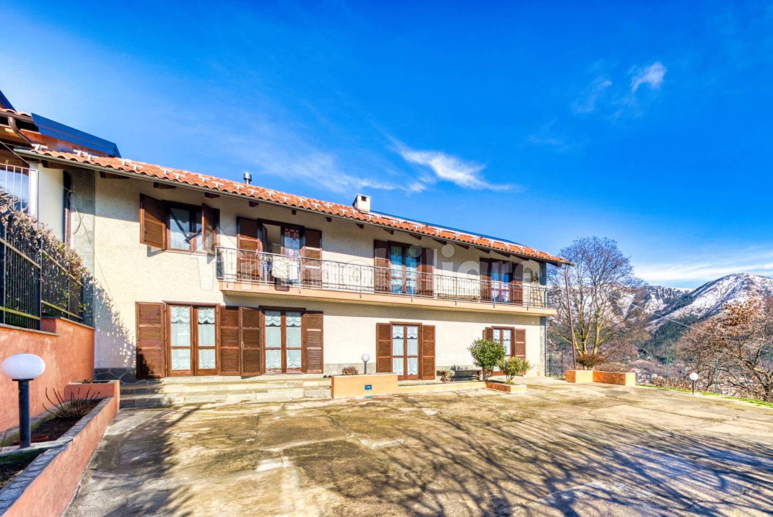 Casa indipendente in vendita a Val della Torre