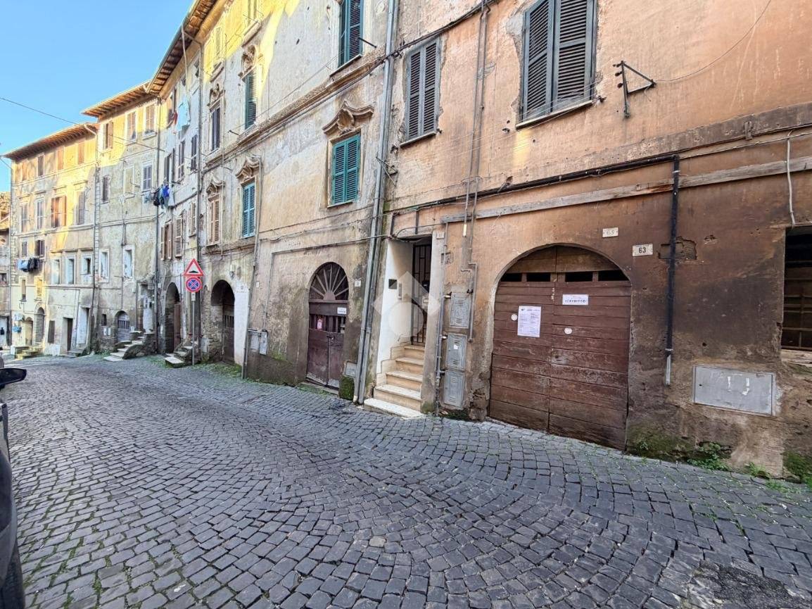 Appartamento in vendita a Cave