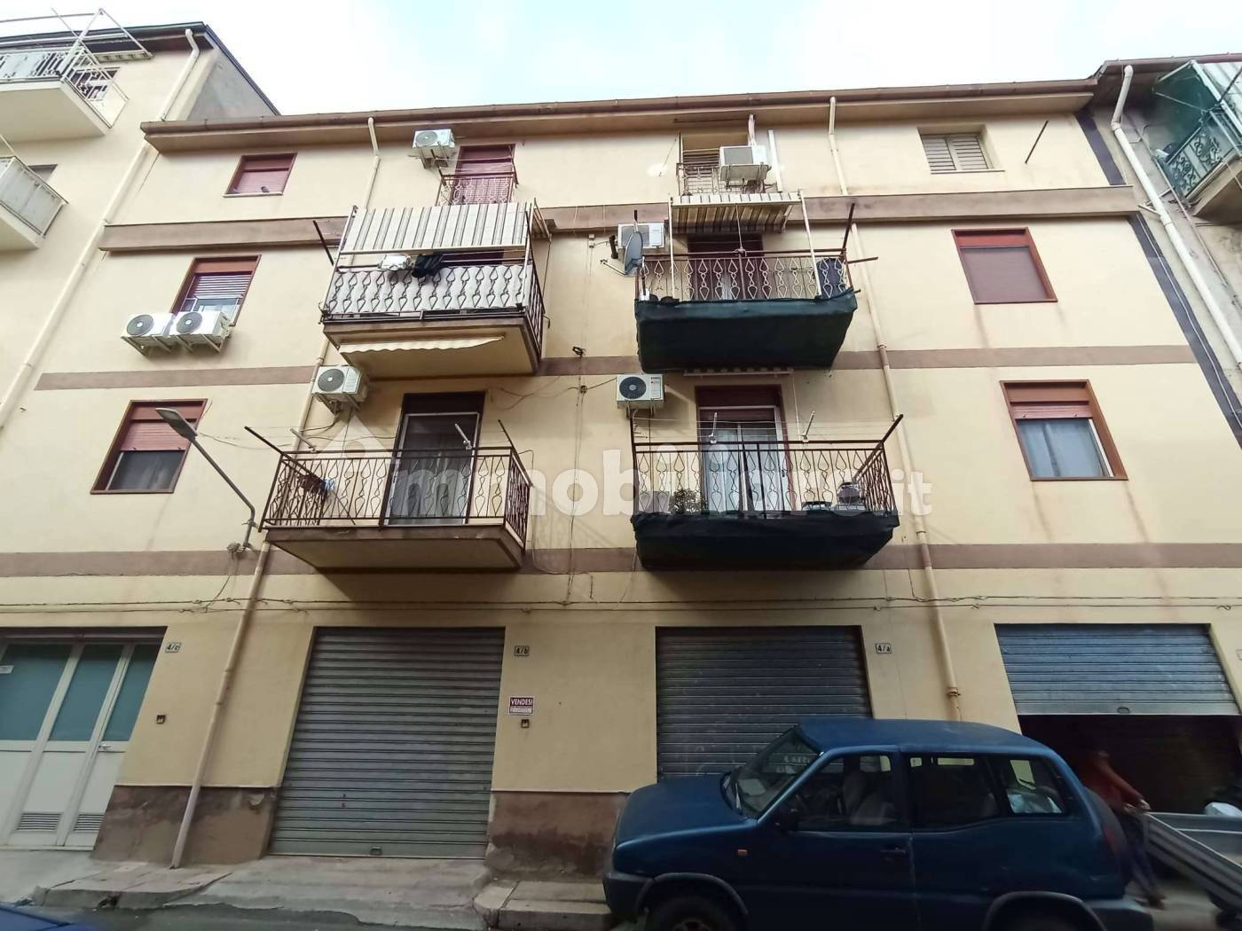 Appartamento in vendita a Campofelice di Roccella