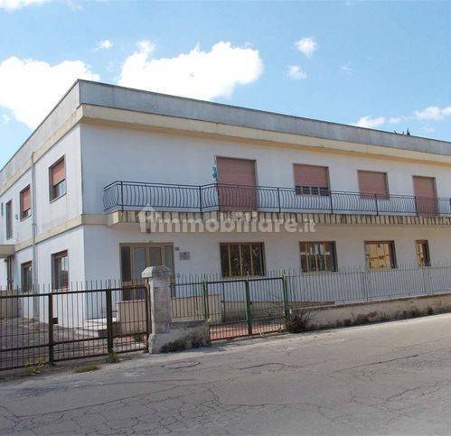 Palazzo - Edificio in vendita a Tricase