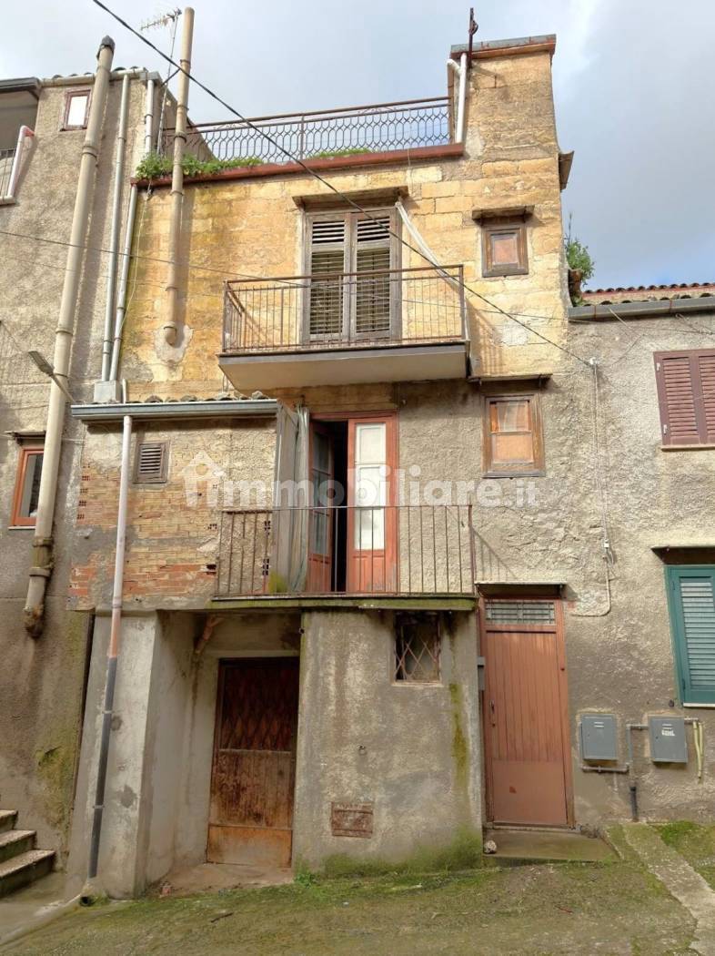 Casa indipendente in vendita a Bisacquino