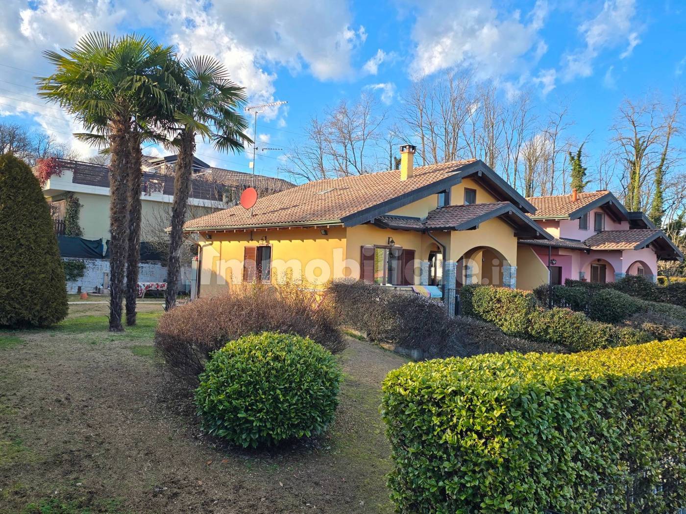 Villa in vendita a Paruzzaro