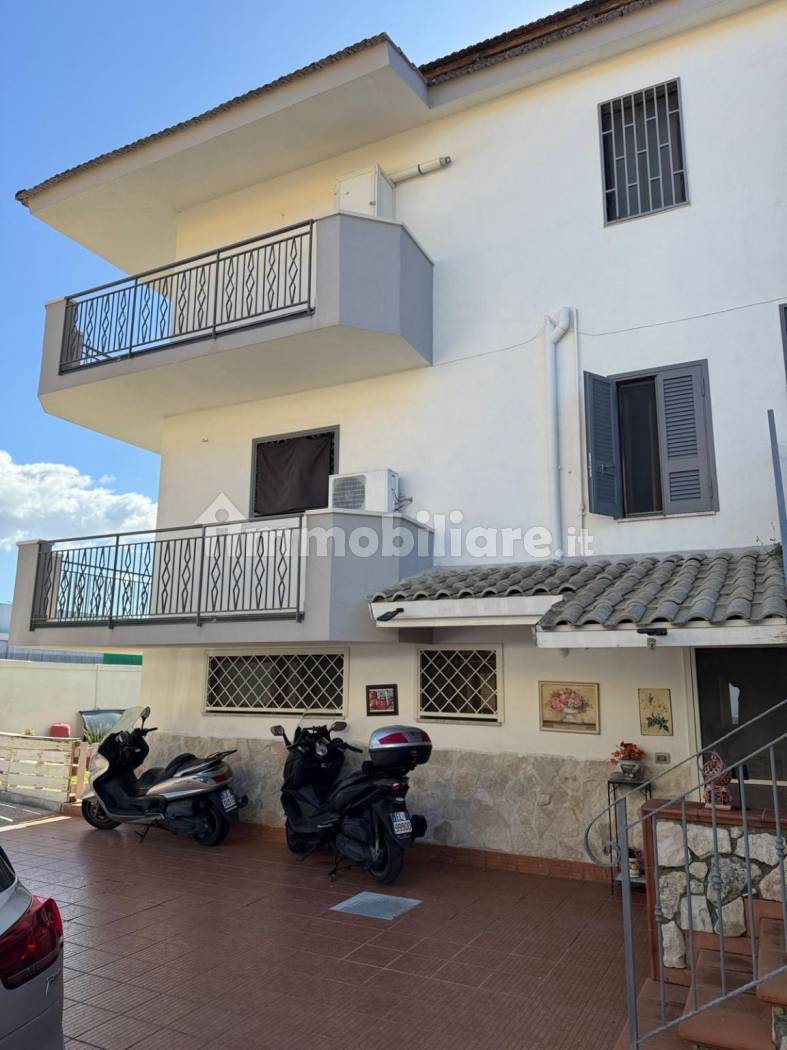 Villa in vendita a Giugliano in Campania