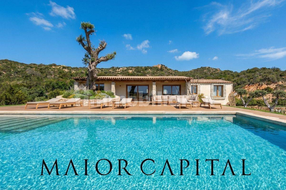 Villa in vendita a Arzachena